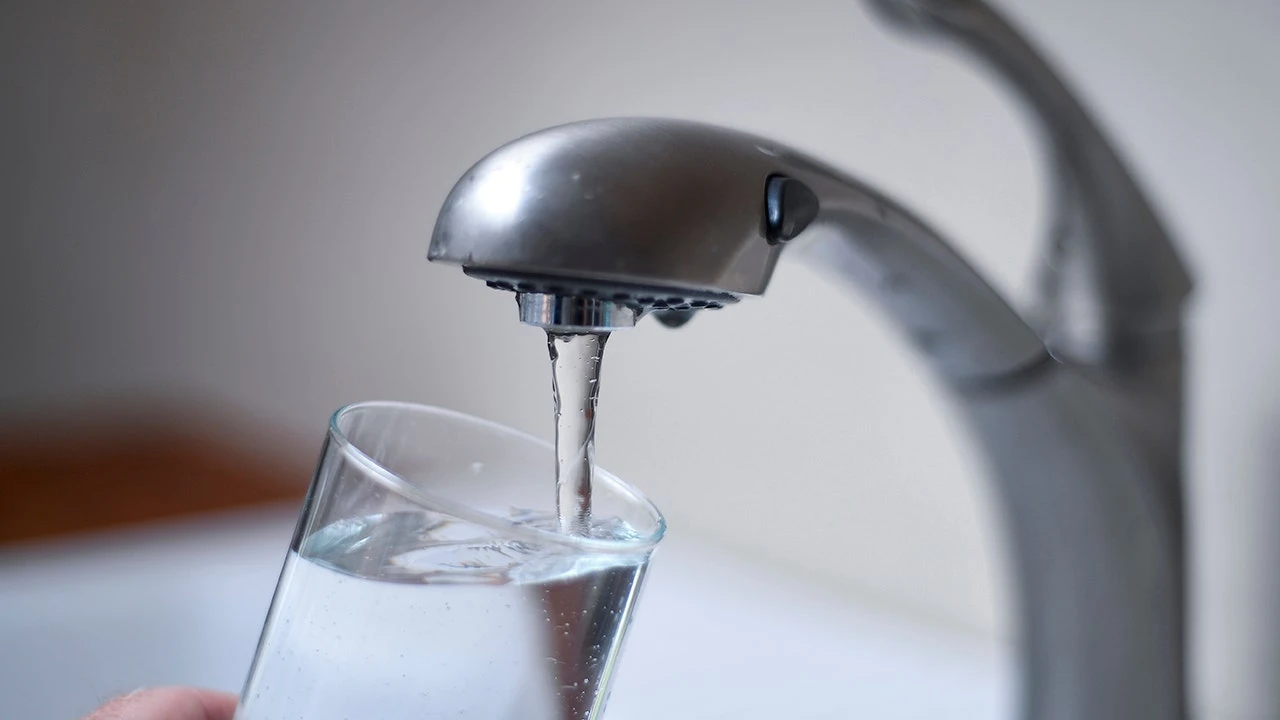 Water bills rise, putting some at risk of falling into 'water debt'