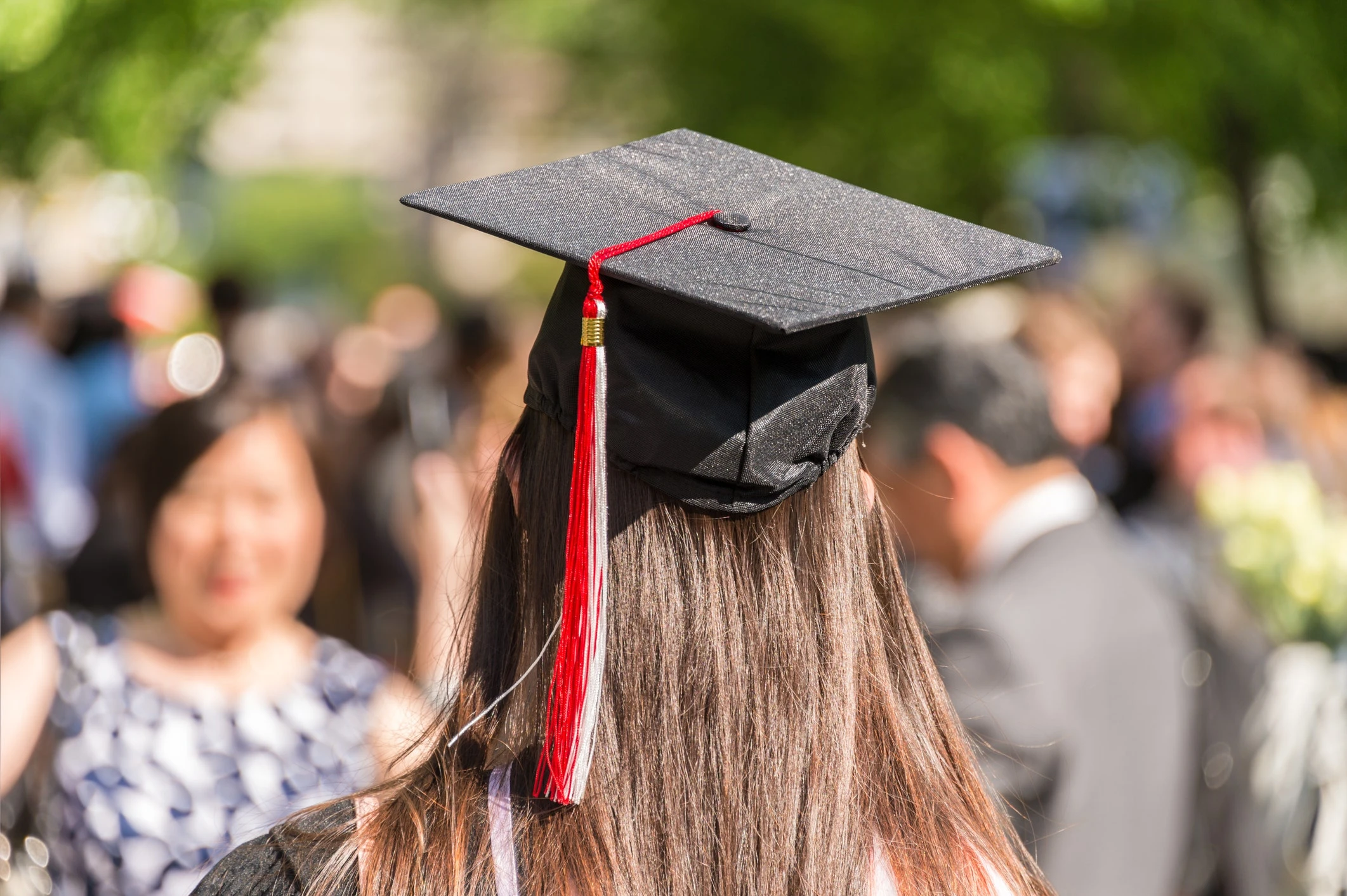 Recent graduates facing 'deteriorated' labor market as unemployment reaches highest level in years