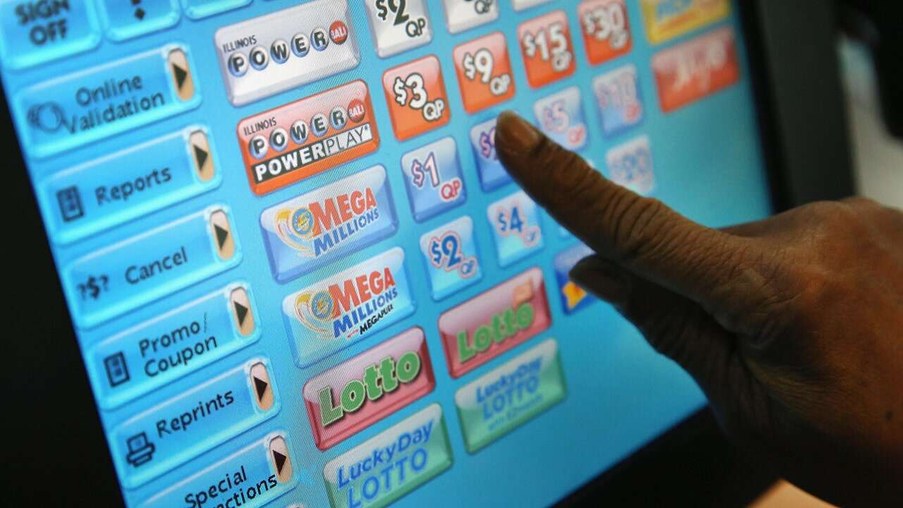 Illinois woman wins $1M from forgotten lottery ticket she left in her bag