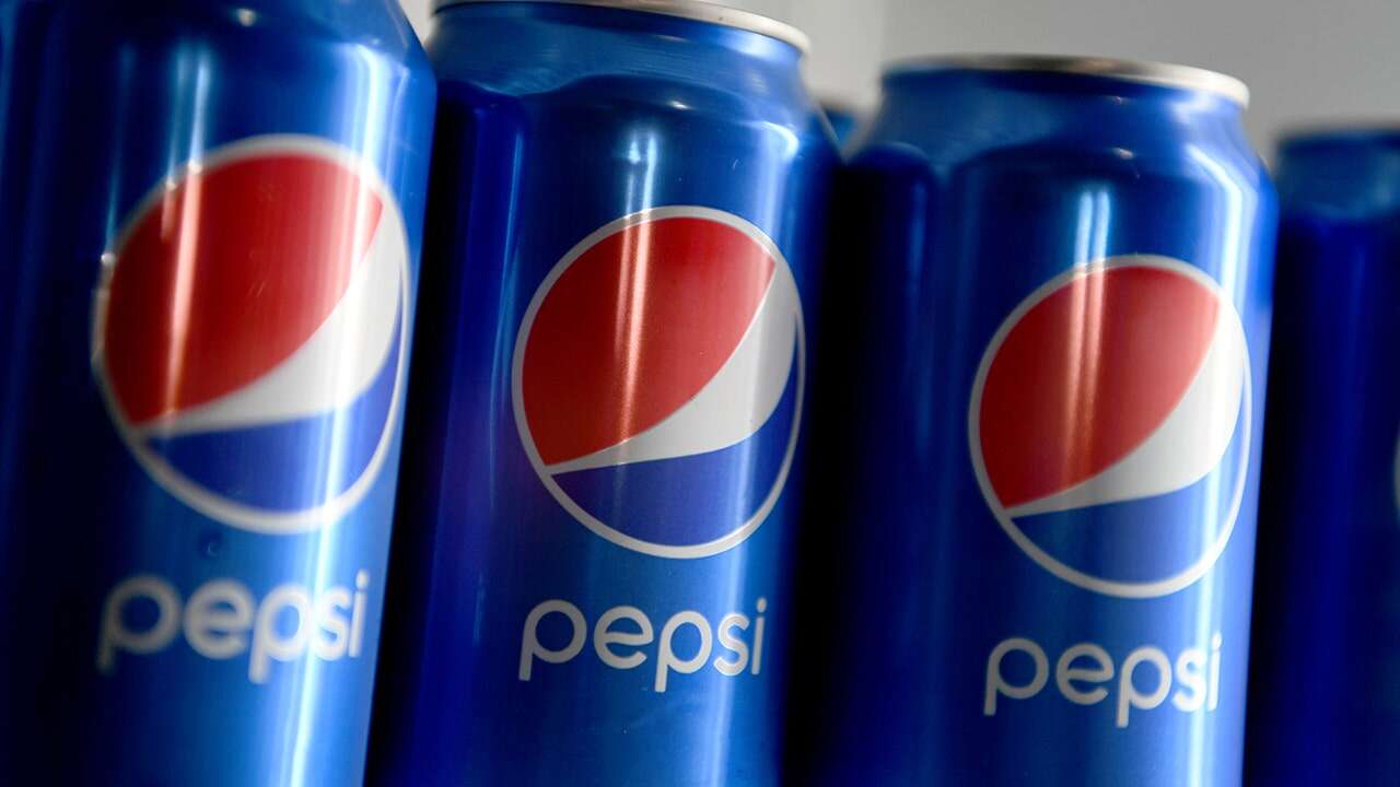 Subway to replace Coca-Cola products with Pepsi starting next year