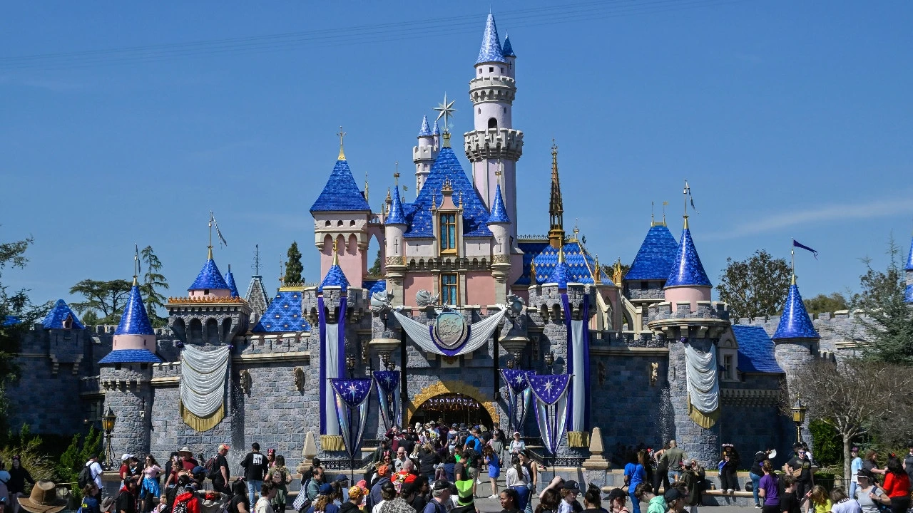 Disneyland new limits on disability access has parkgoers upset, calling for change