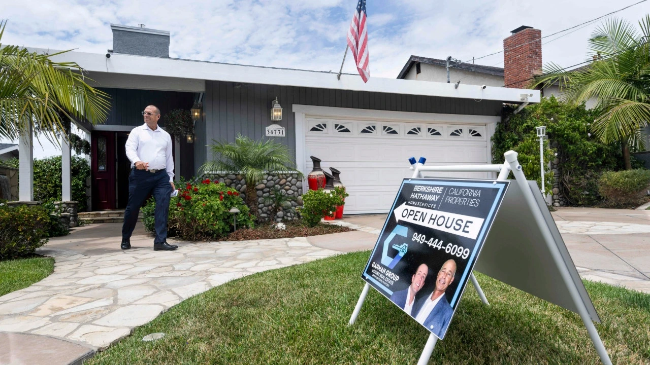 Mortgage rates jump to highest level in almost a year