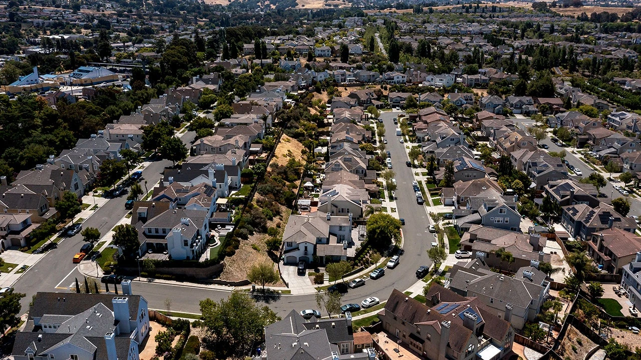 Chinese buyers snap up US homes as Americans contend with affordability crisis