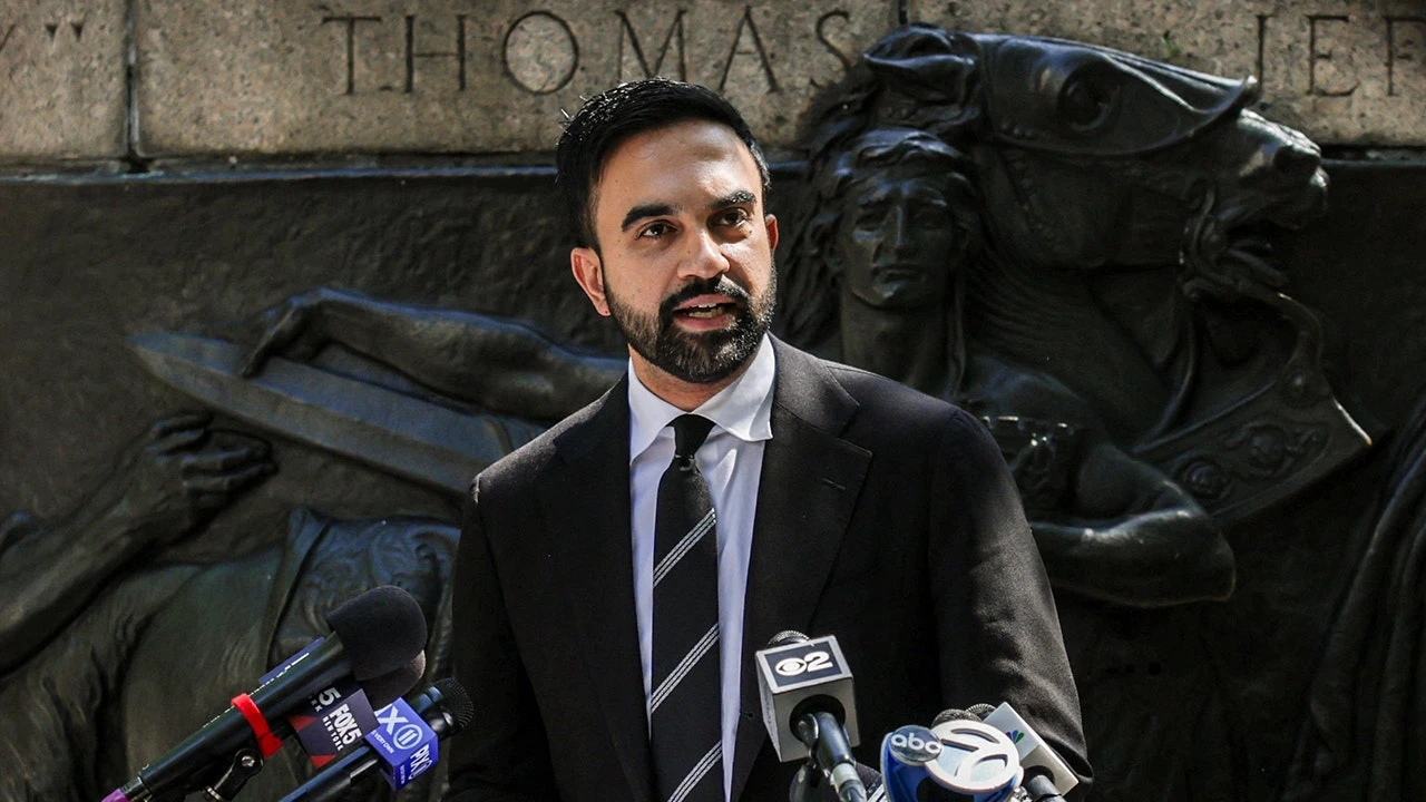 How NYC dem socialist mayoral candidate's $30 minimum wage plan could lead to job losses