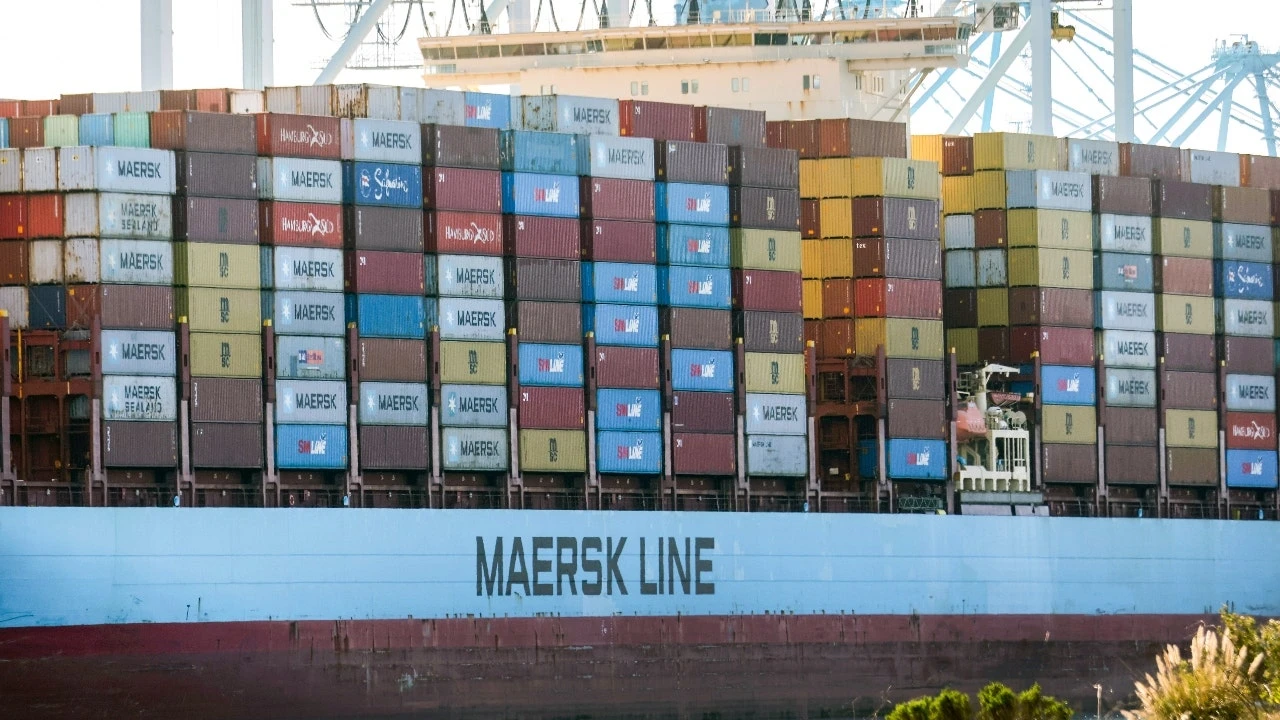 Altana, Dataminr partner to use AI to monitor supply chain in real-time