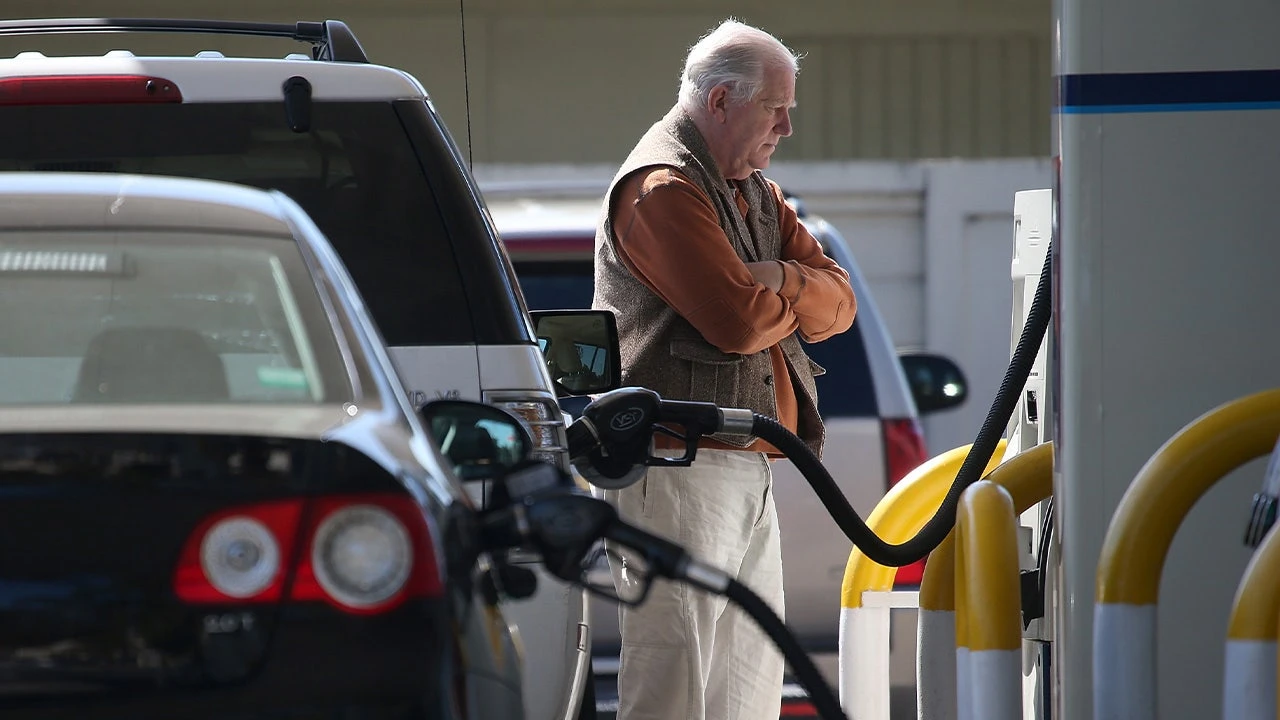 High energy prices risk keeping inflation above 2% target, concerning Fed policymakers