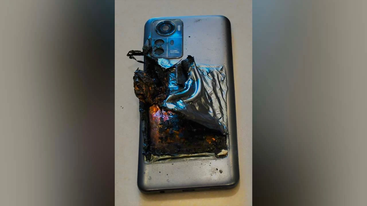 Person injured after cellphone explodes at DC high school