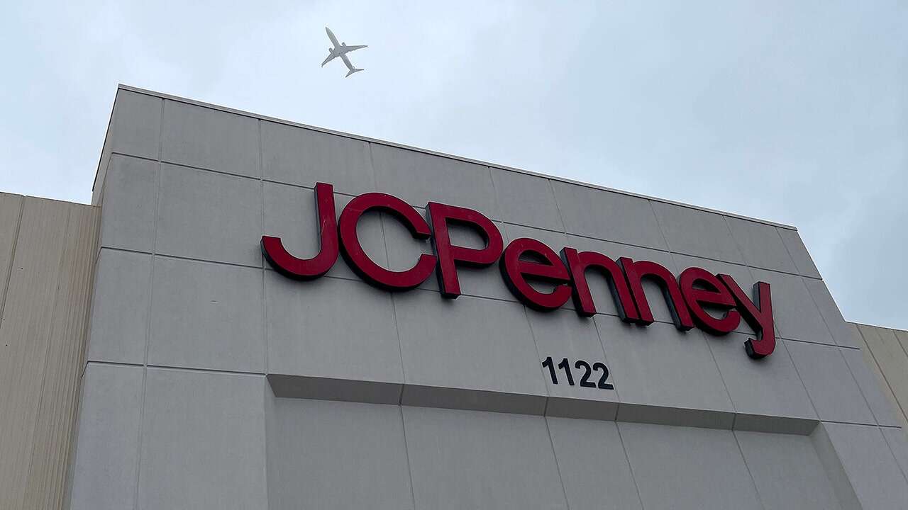 JCPenney CEO counting on last-minute shoppers this holiday season