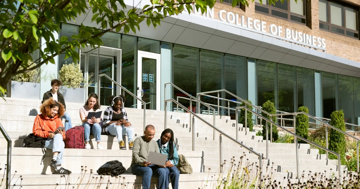アメリカの大学教授がかつて語った「大学教育の残念な現状」と「アメリカより日本の大学の方が良く見える」理由