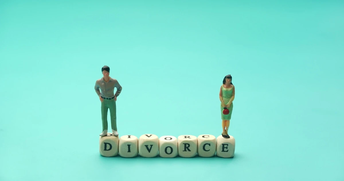 「初デートで観る映画を勝手に決める」「相談無く婚約指輪を買う」…無自覚モラハラ旦那の愚かな末路