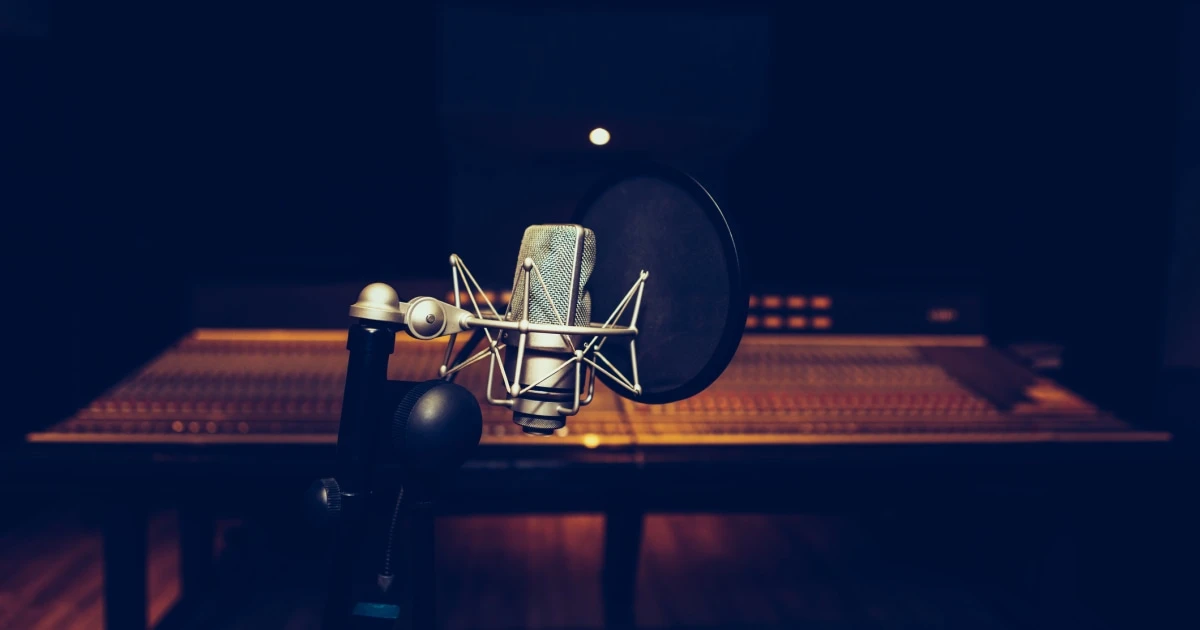 「膳所はド田舎ではないけれど…」'90年代「ビーイングブーム」の仕掛け人が「垢抜けない音楽」を作り続けた理由