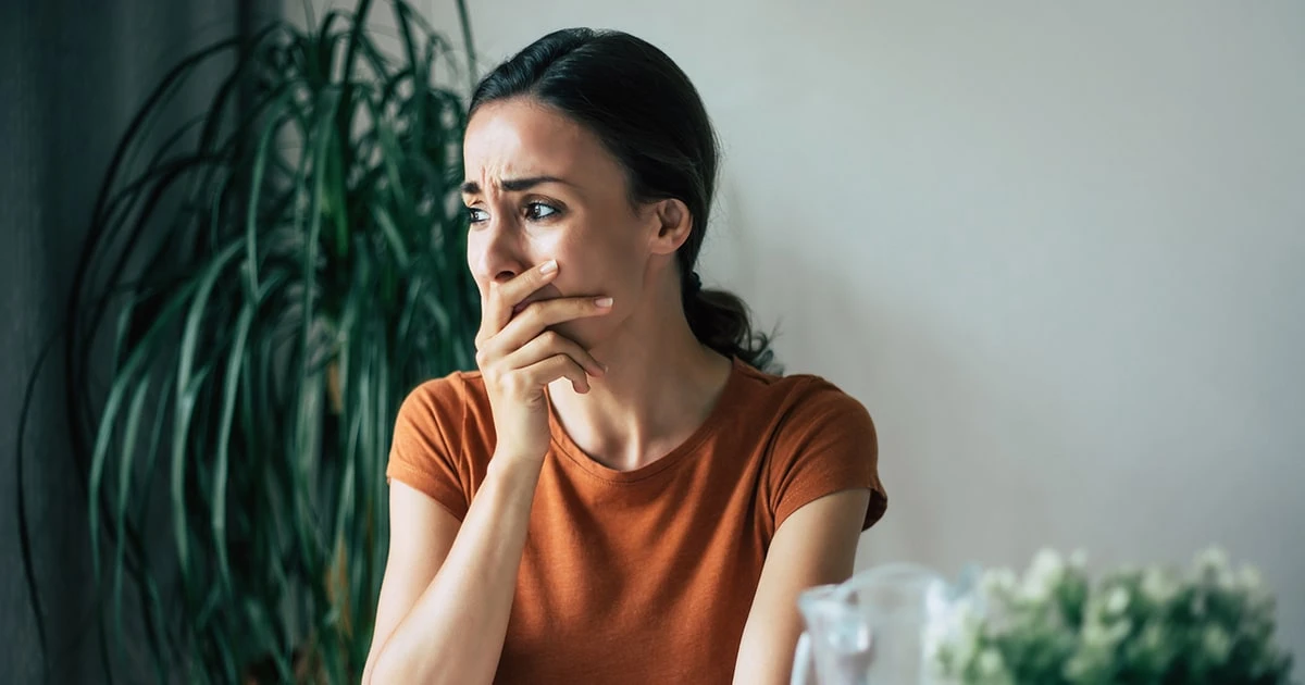 英語で「焦っている」は何て言う？ 時間的・感情的に余裕がないときに役立つ英語フレーズ