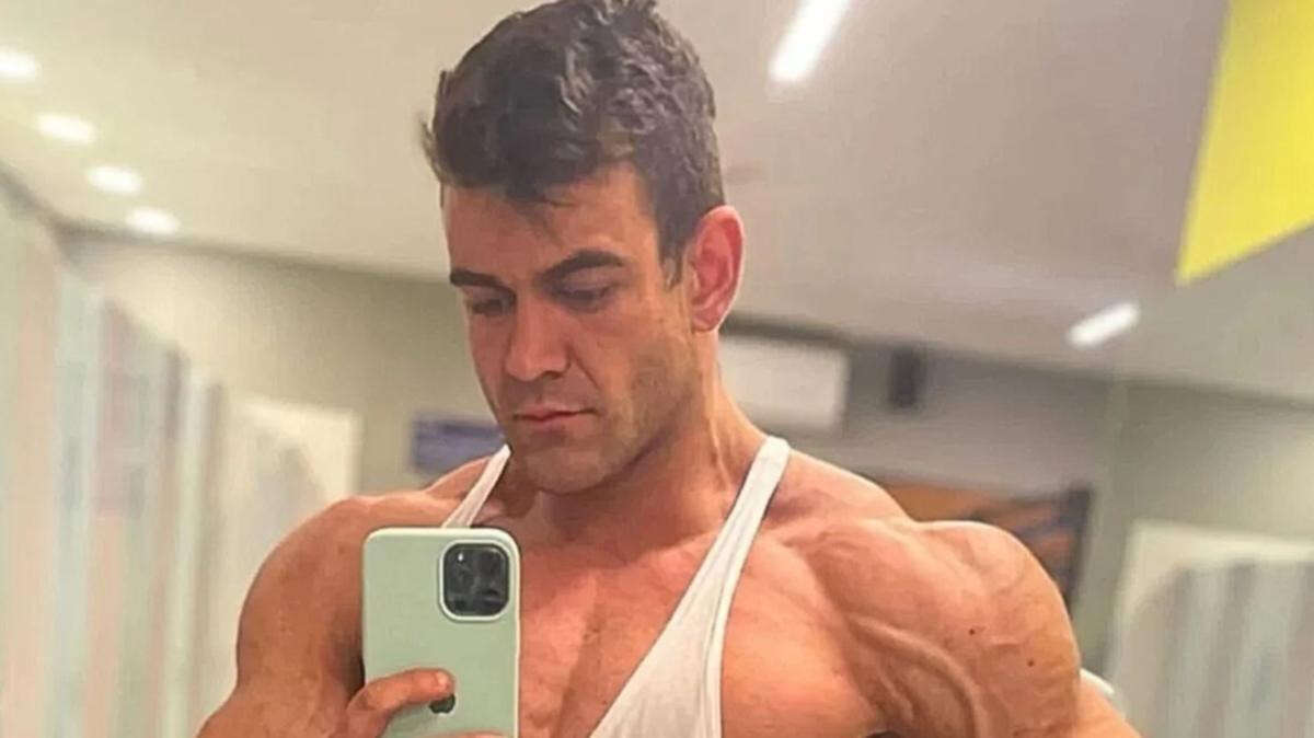 ‘Much-loved’ bodybuilder dies in front of friends, aged 28