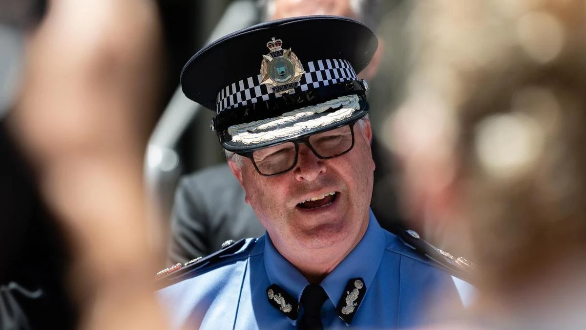 WA Police Commissioner forced into COVID self-isolation after Sydney trip