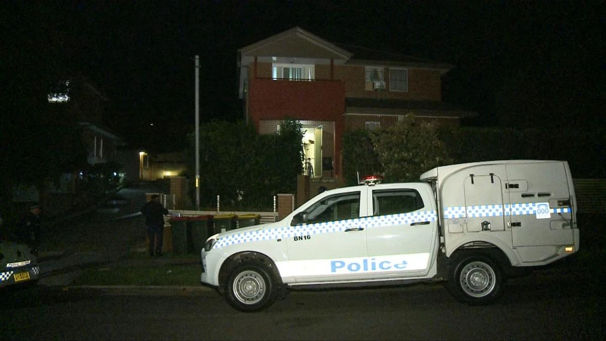Man injured as botched robbery becomes machete attack