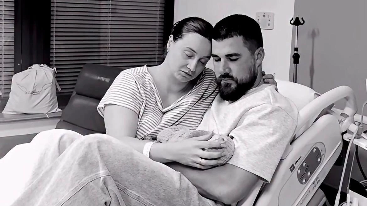 Influencer cradles stillborn daughter in emotional video