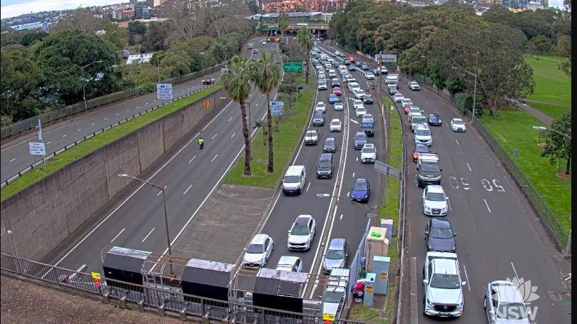 Traffic chaos as crash closes Sydney Harbour Tunnel northbound lanes