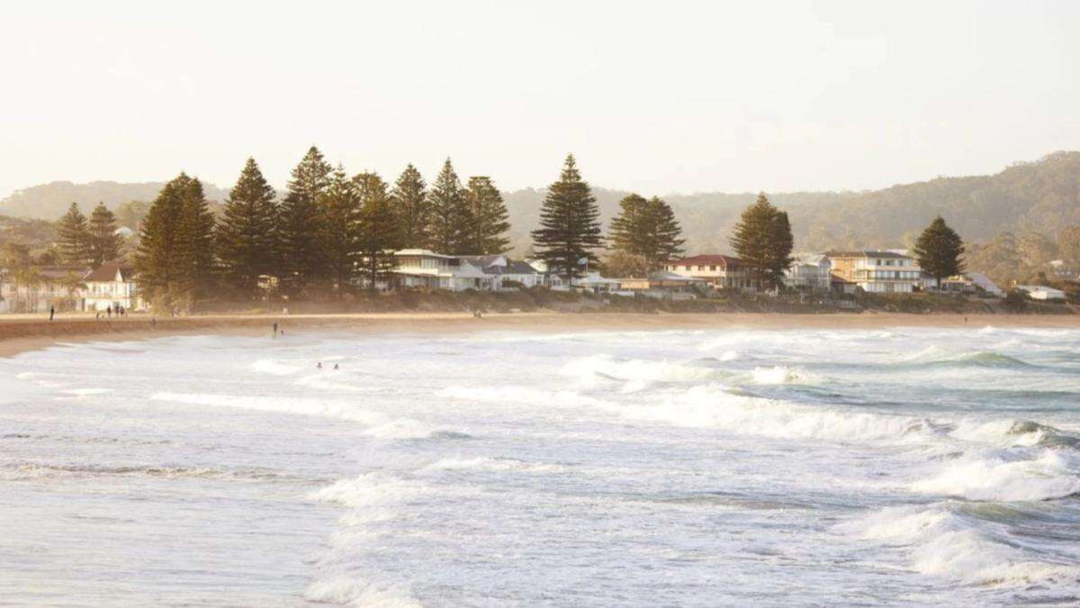 Man dies after being pulled from water at NSW beach