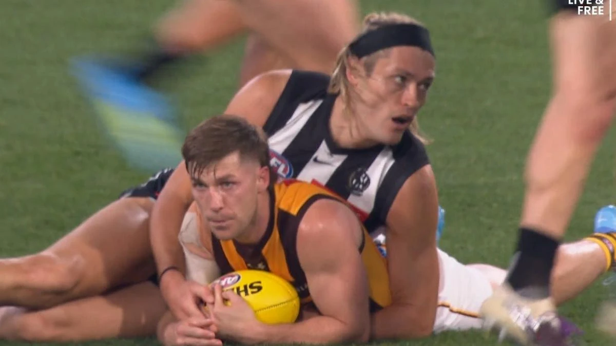 Famous Pies win goes begging after Hawks’ last-second escape