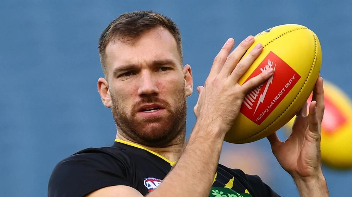 High-paid AFL star ‘looks like he’s forgotten how to play’