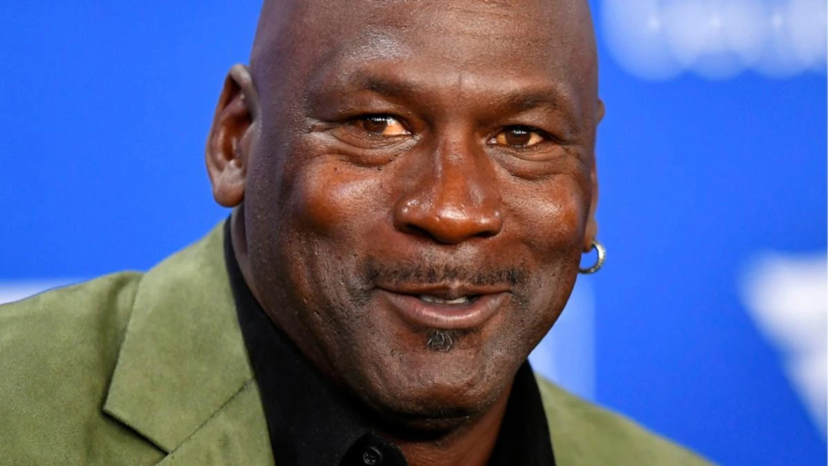 Michael Jordan makes another shock NBA comeback