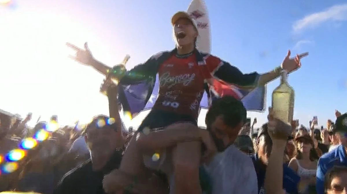 Epic scenes as Aussie GOAT creates history at Gold Coast Pro