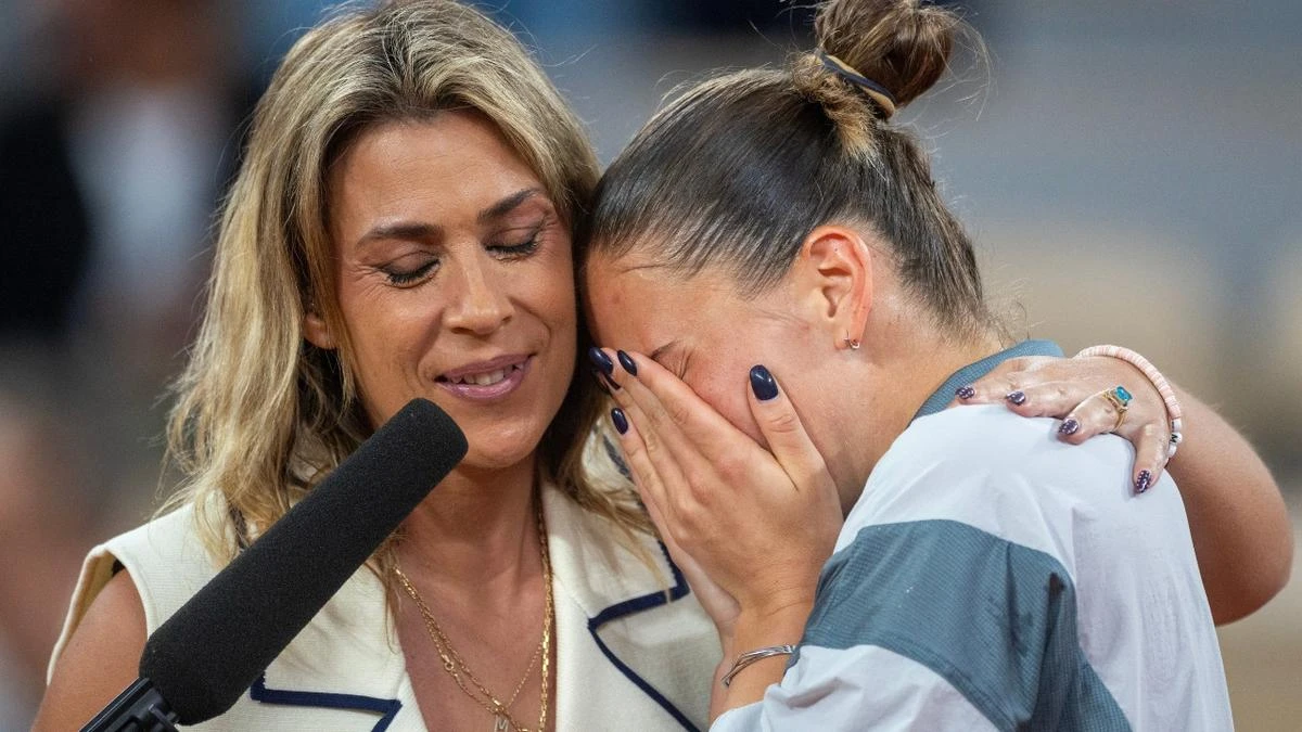 French Open contender too emotional to speak after reaching semis