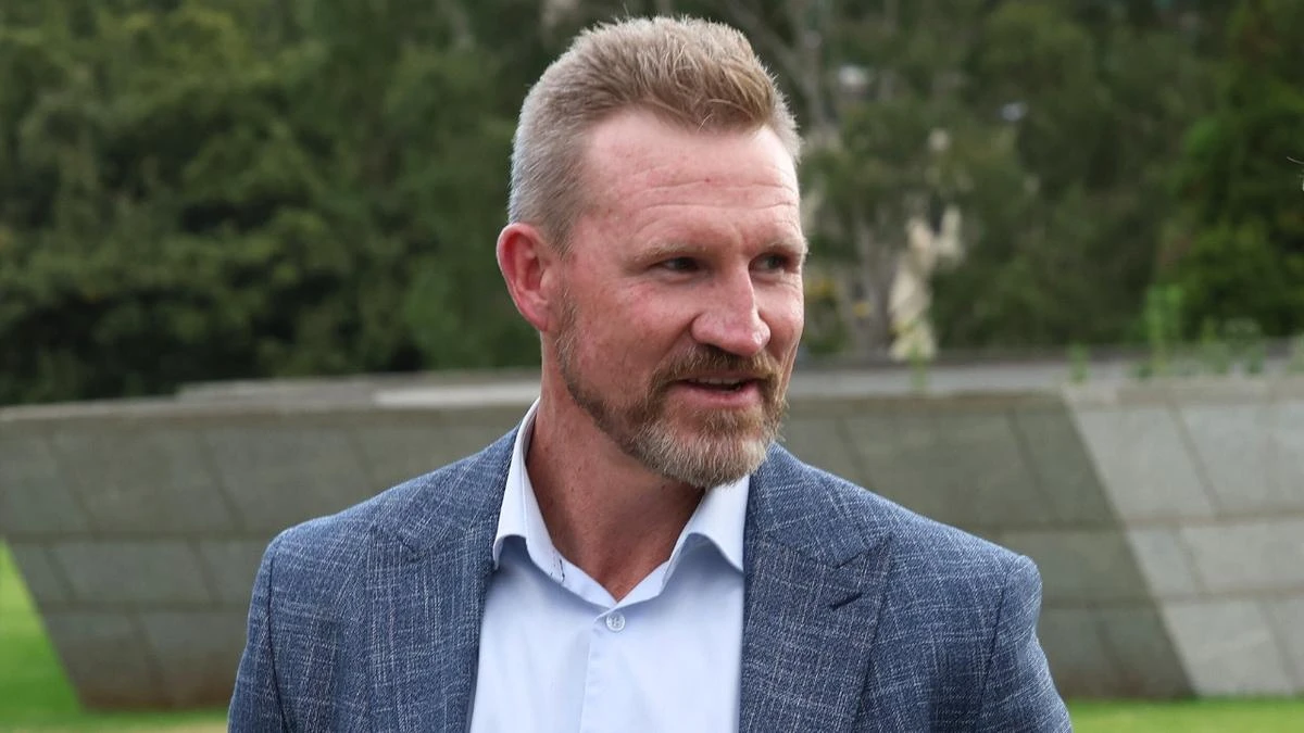 Nathan Buckley takes first step towards coaching Tasmania