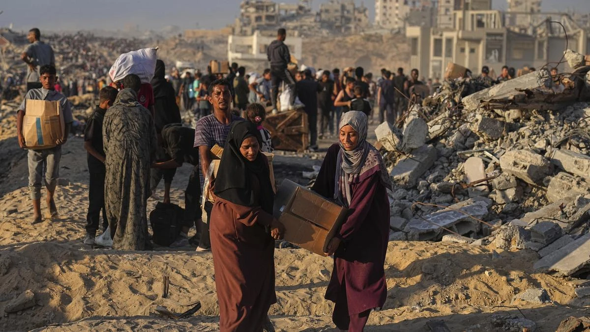 Israeli tanks kill 59 people who were trying to get much-needed food in Gaza