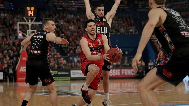 Basketball & NBAMelbourne United edge towards NBL title