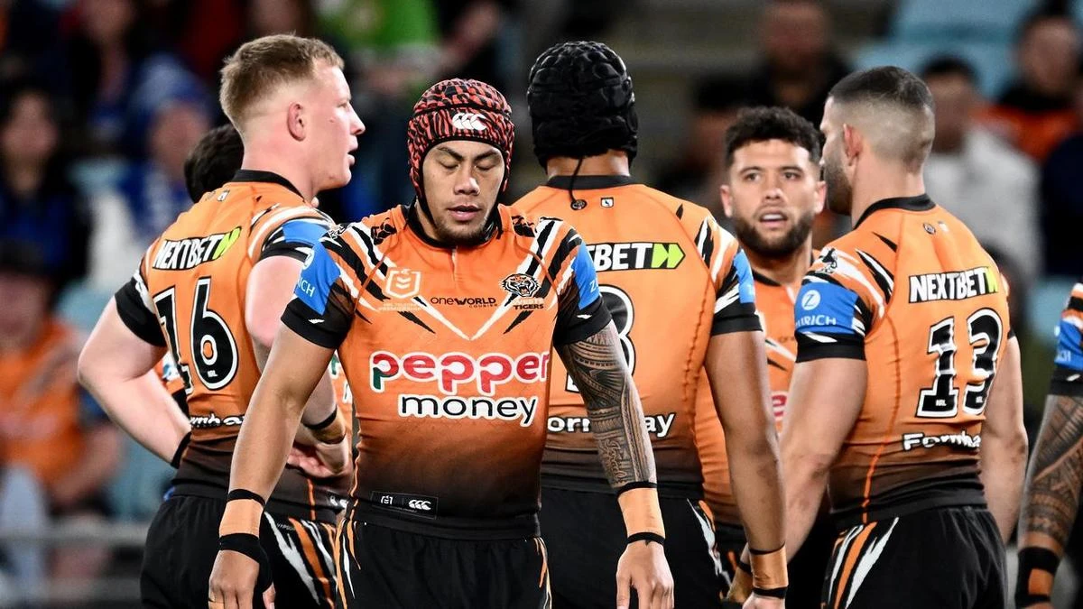 Jarome Luai exposed again as scoreless Tigers smashed by Bulldogs
