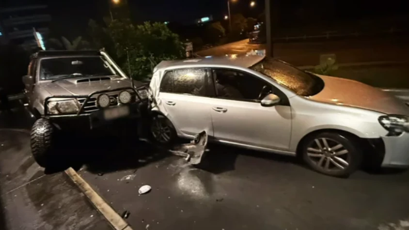Cars wrecked in drive-thru road rage incident over fish taco wait