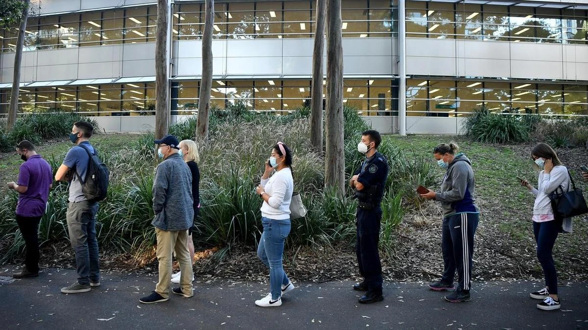 Ineligible NSW residents still getting jab