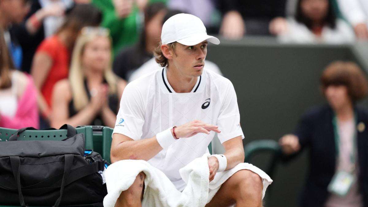 Alex de Minaur’s ‘strange’ Wimbledon end: ‘Like he saw a ghost’