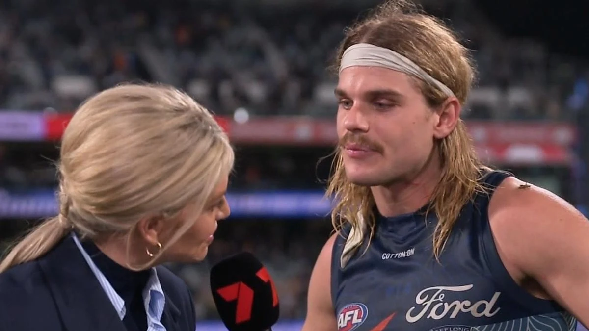 Bailey Smith gets last laugh over Bulldogs in feisty thriller