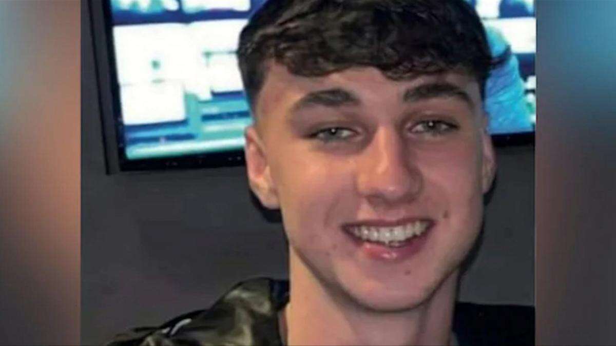 Major search under way for teenager missing for 10 days on Spanish island