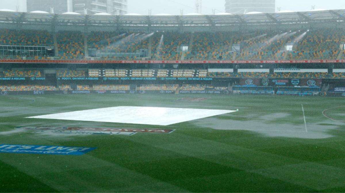 AFL set to call off season opener as cyclone forecast worsens