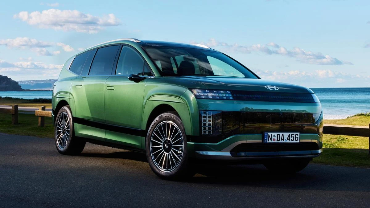 2025 Hyundai Ioniq 9 price and specs