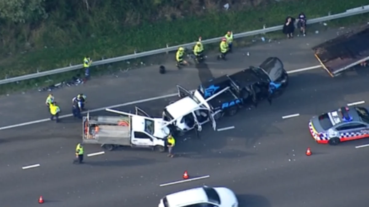 Evening commuter chaos as major motorway closed due to three-vehicle crash