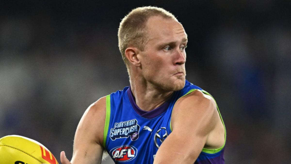 Former Rising Star winner makes shock call to quit AFL