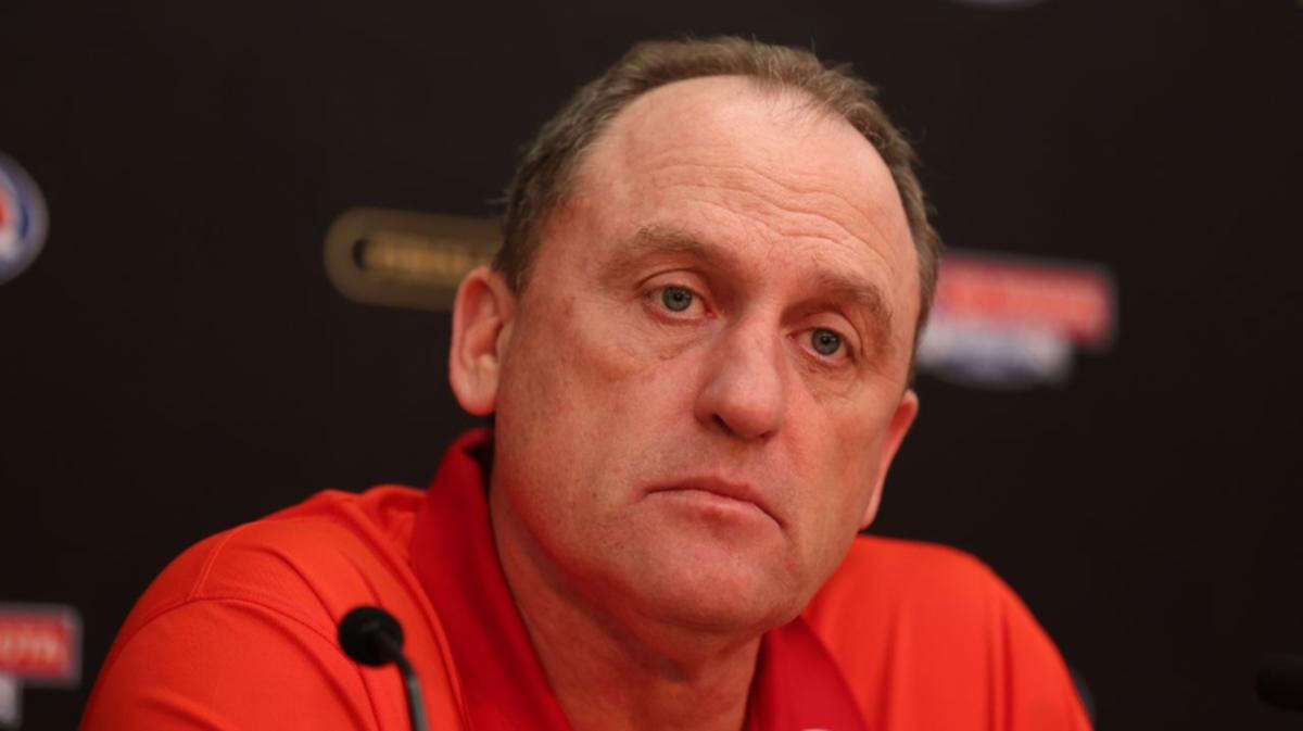 Sydney coach John Longmire considering AFL future