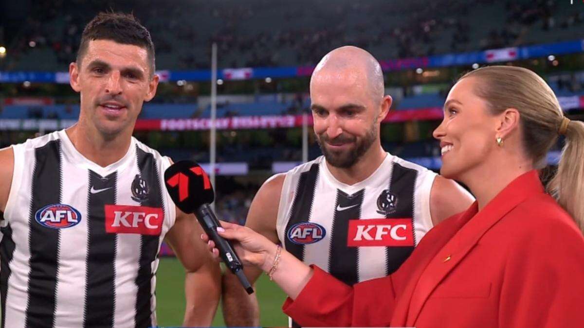 Collingwood veteran flips script with match-winning goal