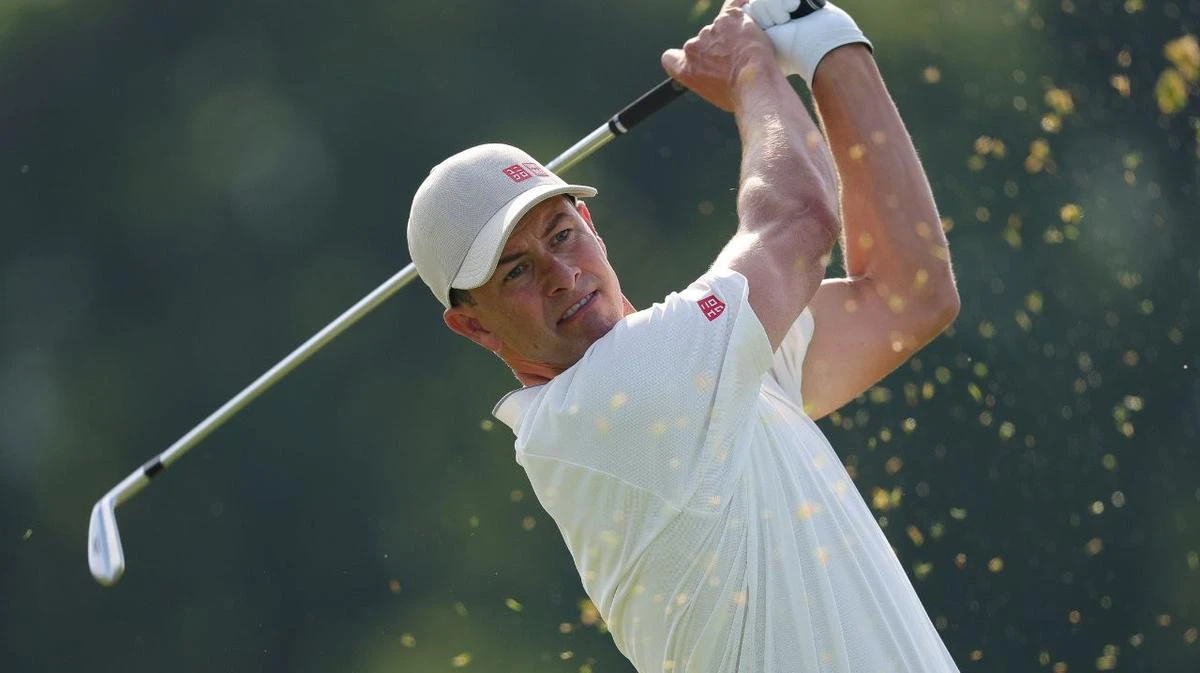Adam Scott in the mix as big names falter in brutal US Open start