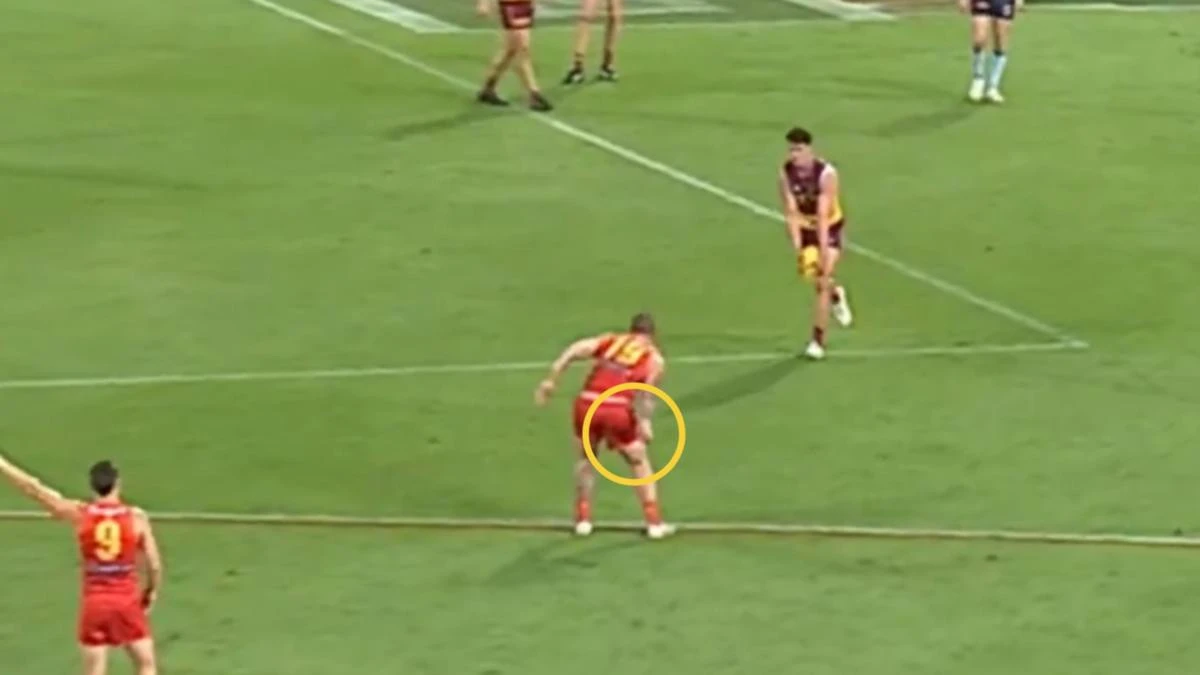Suns midfielder commits ‘cardinal sin’ with ball of mud