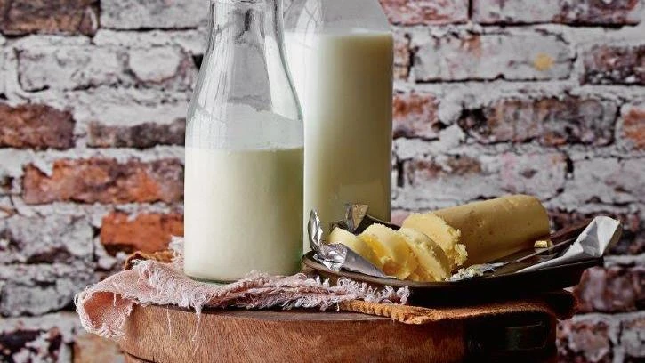 An easy, delicious brunch idea made from award-winning Aussie produce – buttermilk crepes with figs and honey