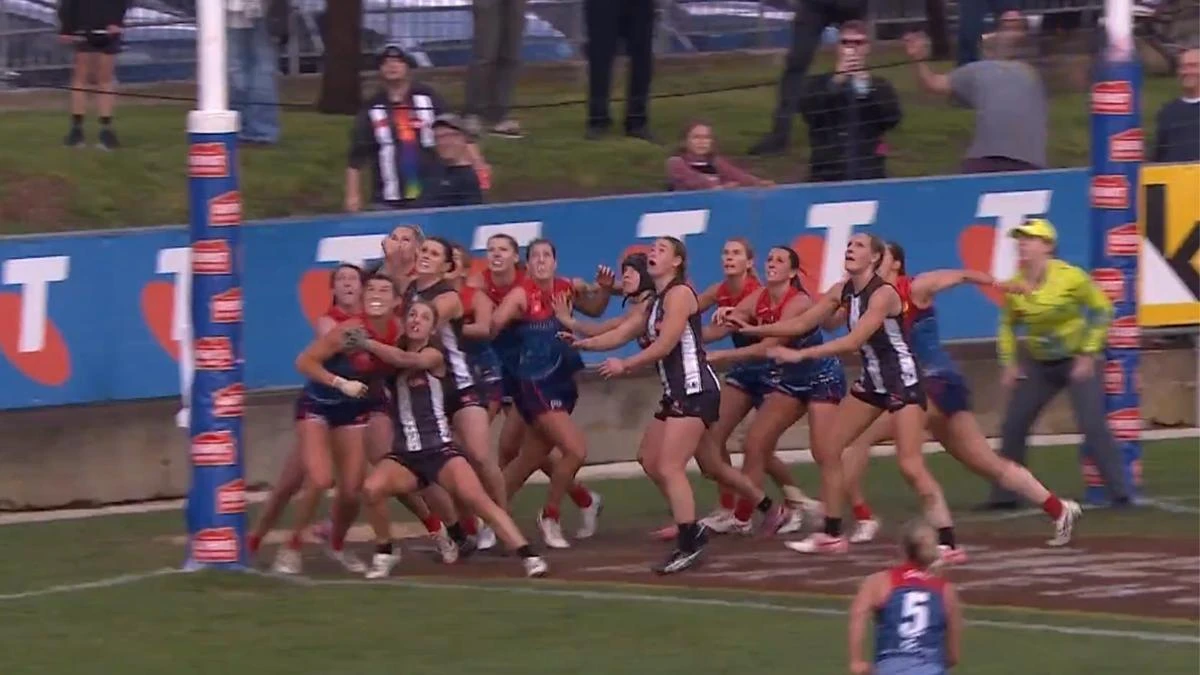 Shot after the siren to win the game missed by ‘millimetres’