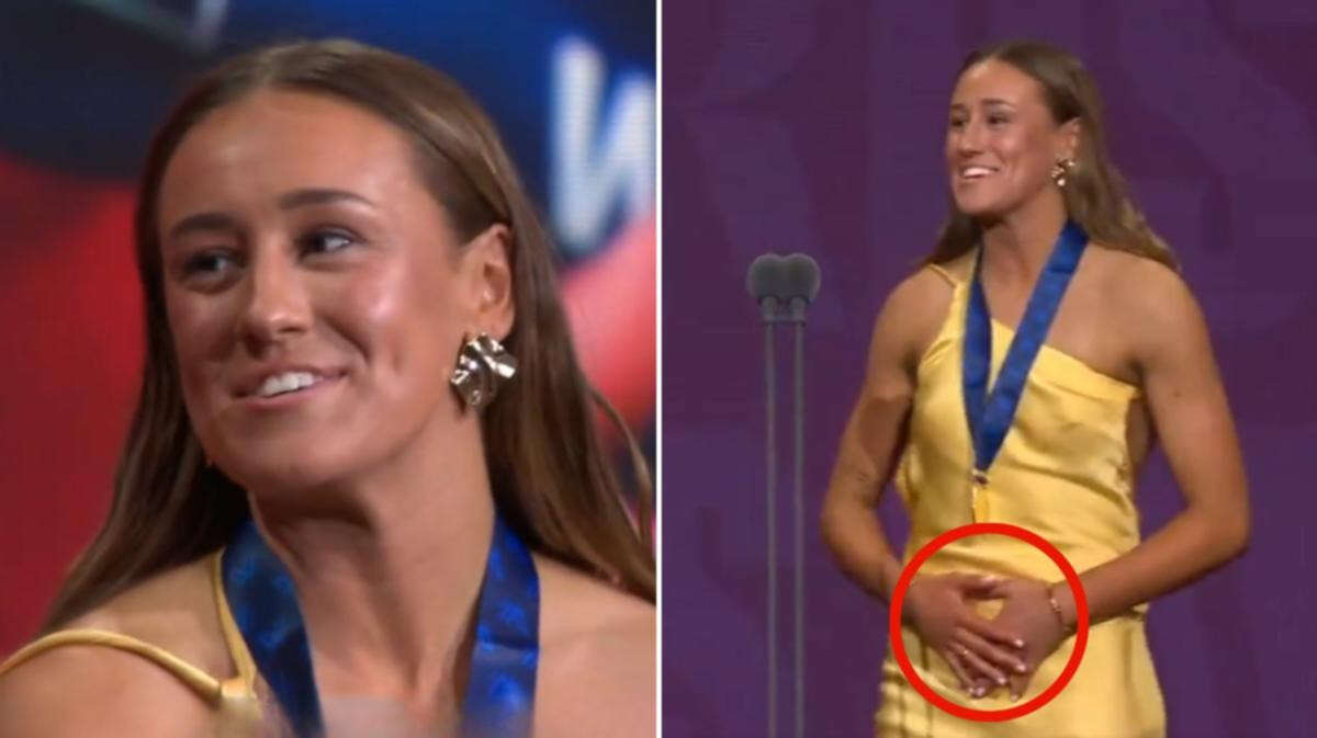 AFLW award winner calls herself out for hilarious on-stage blunder