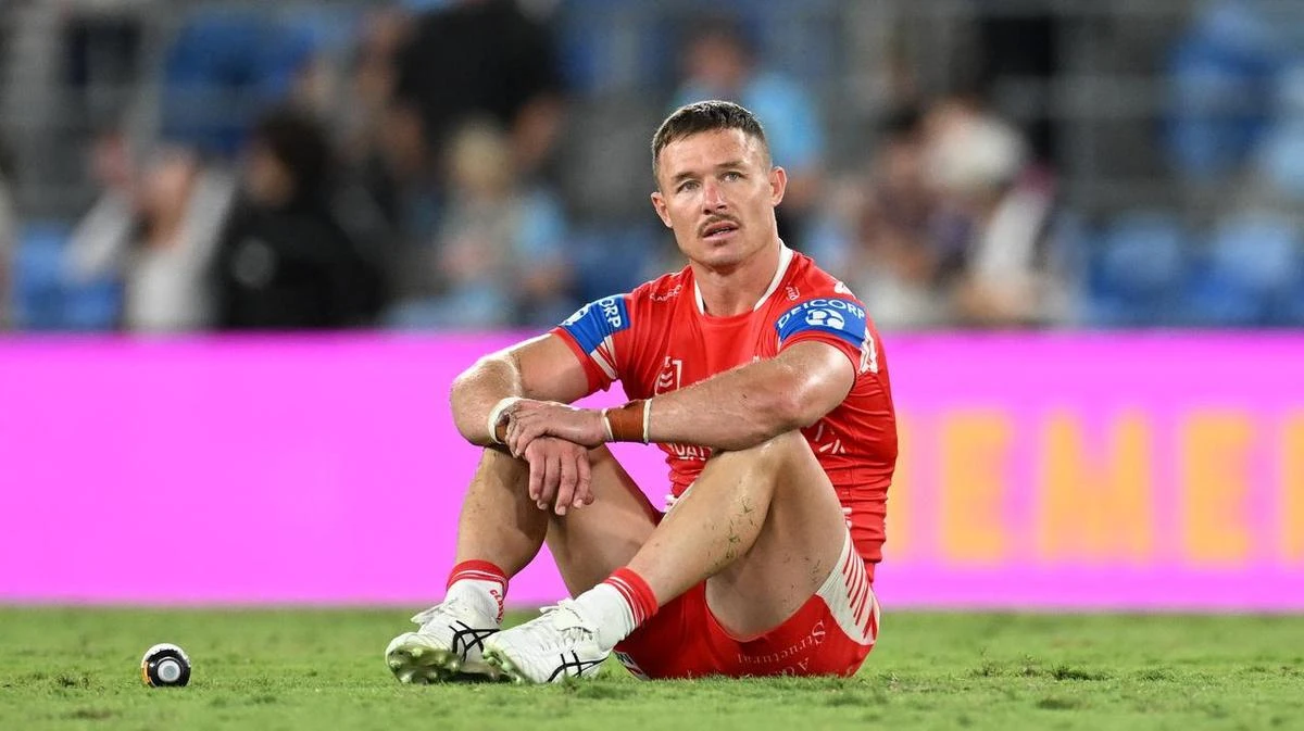Knights star scores five tries to heap more misery on Dragons