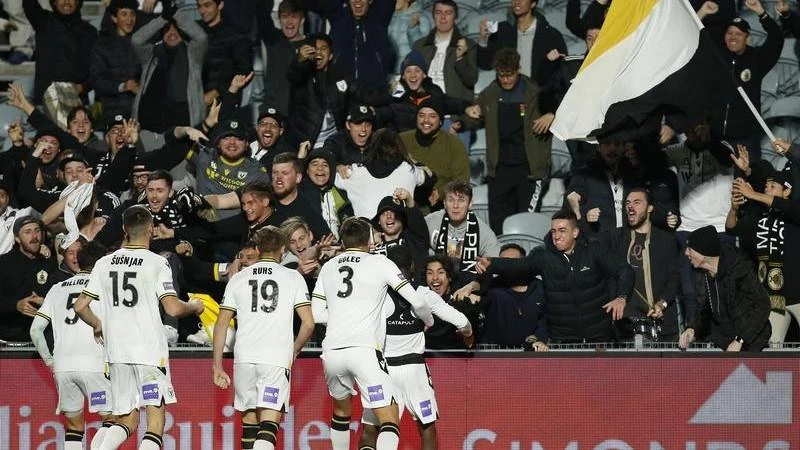 SoccerMacarthur sink Mariners in A-League finals