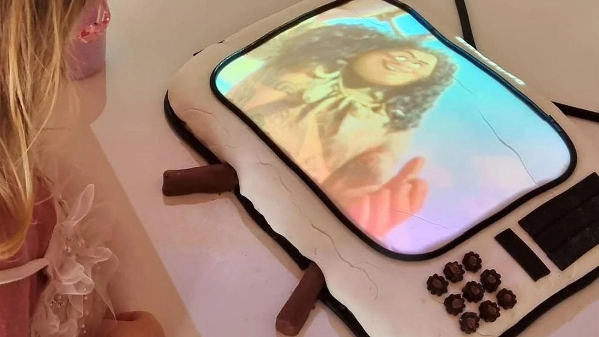 Stunning cake for PM's daughter Neve